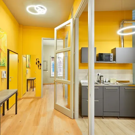 And Comfy Free Netflix And בולוניה